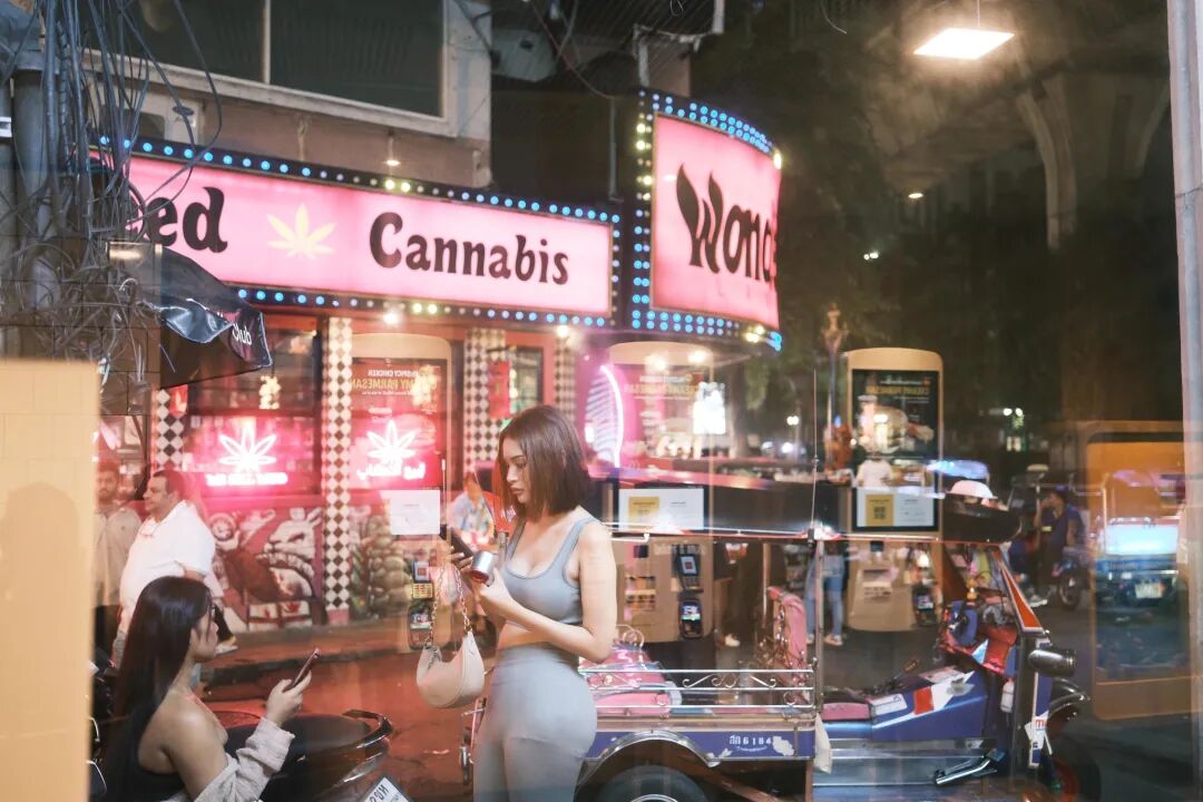 图片[2]-曼谷夜生活Nana Plaza来过不揣着一颗猎奇的心到了泰国，看了人妖秀并不很惊艳。-泰风月 – 专业泰国夜生活攻略指南